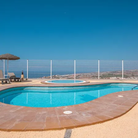 Luxurious 2-bedroom With Ocean View In * Costa Adeje (Tenerife)