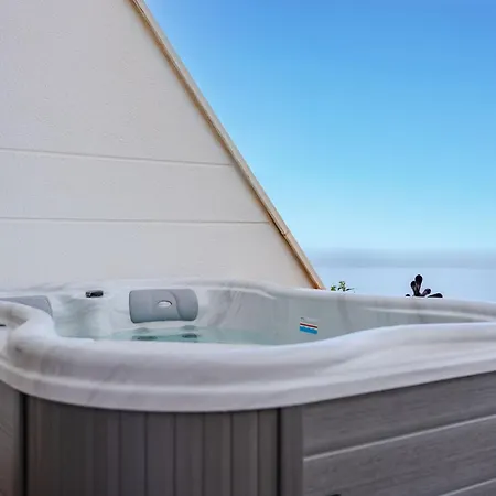 Luxurious 2-bedroom With Ocean View In Apartment Costa Adeje (Tenerife)