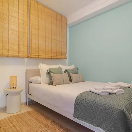 Luxurious 2-bedroom With Ocean View In *